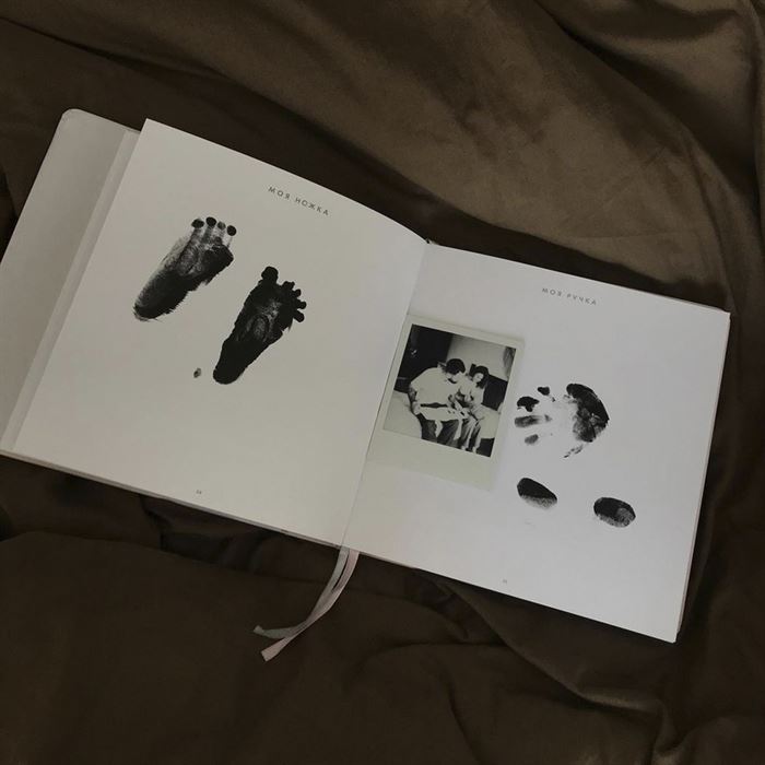 Перша книга малюка Oh My Baby Book для хлопчика бежевий російською