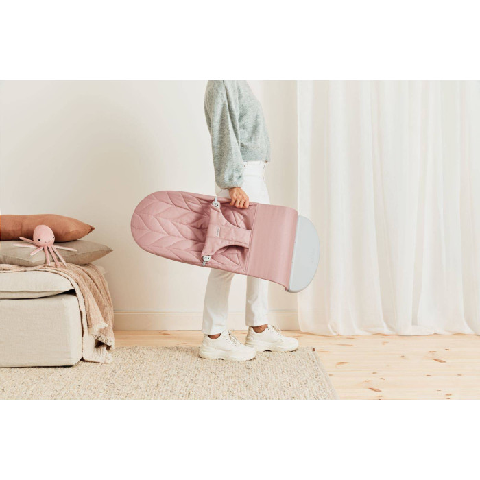 Шезлонг для немовлят BabyBjorn Bouncer BLISS Woven Petal Quilt Dusty Pink 