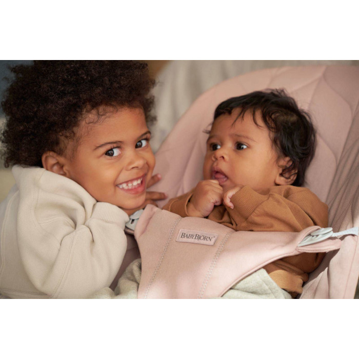 Шезлонг для немовлят BabyBjorn Bouncer BLISS Woven Petal Quilt Dusty Pink 