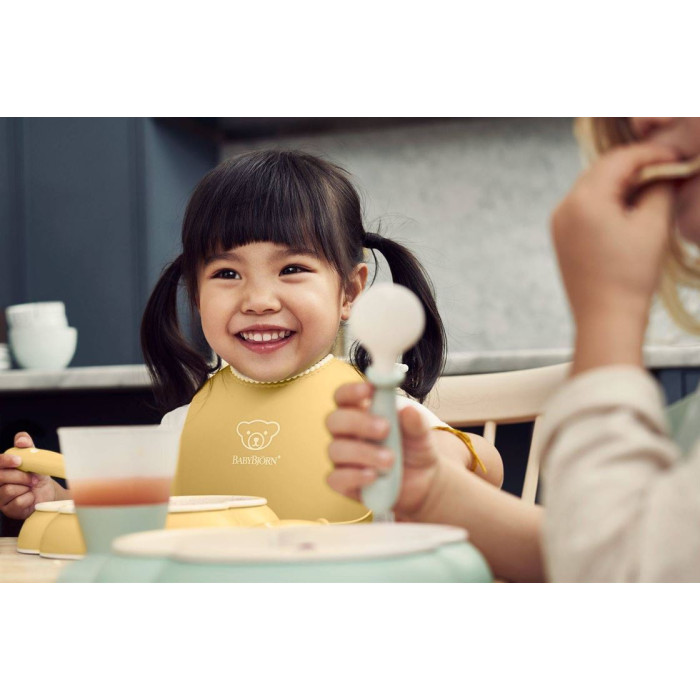 Слинявчик BabyBjorn Powder Yellow