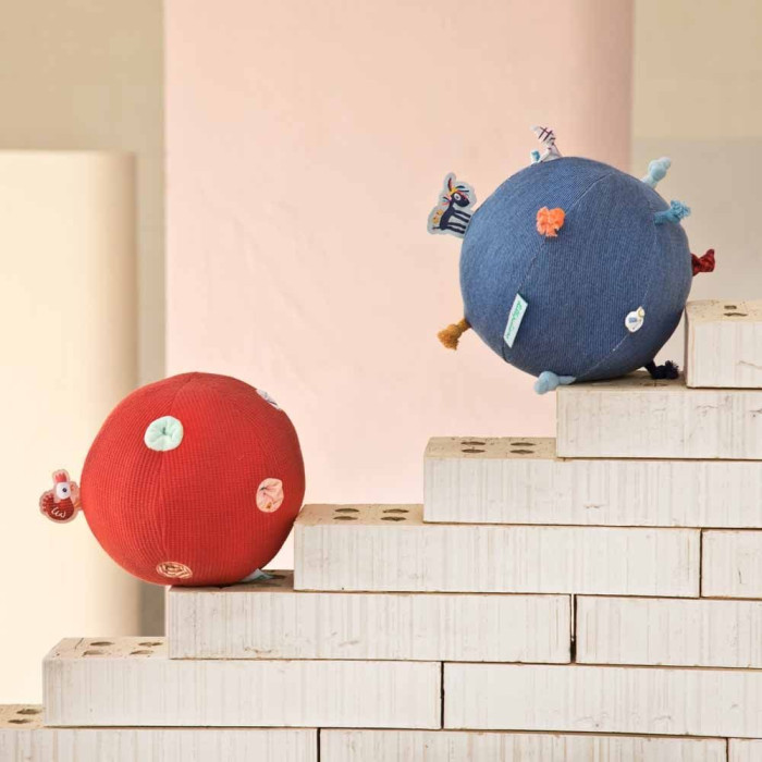 М'яч з брязкальцем Lilliputiens Ослик Ігнасій (83398)