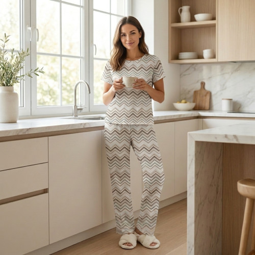 Элегантный комплект с футболкой и прямыми брюками  100% Supima Cotton PW104 Zig Zag Chocolate