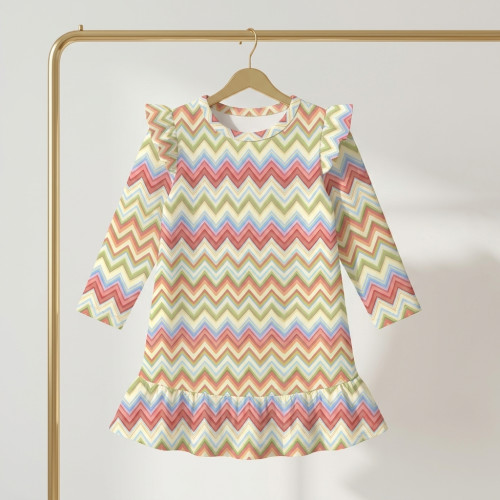 Чарівна нічна сукня з рюшами та довгим рукавом з бавовни Supima DR010 ZIG ZAG COLORFUL