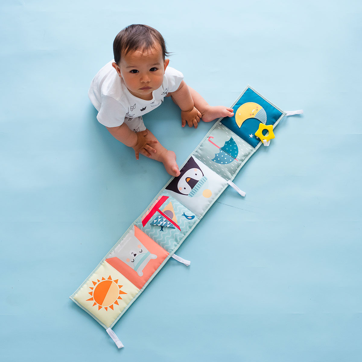 Taf Toys Розвиваюча книжка-розкладушка - Веселі пригоди
