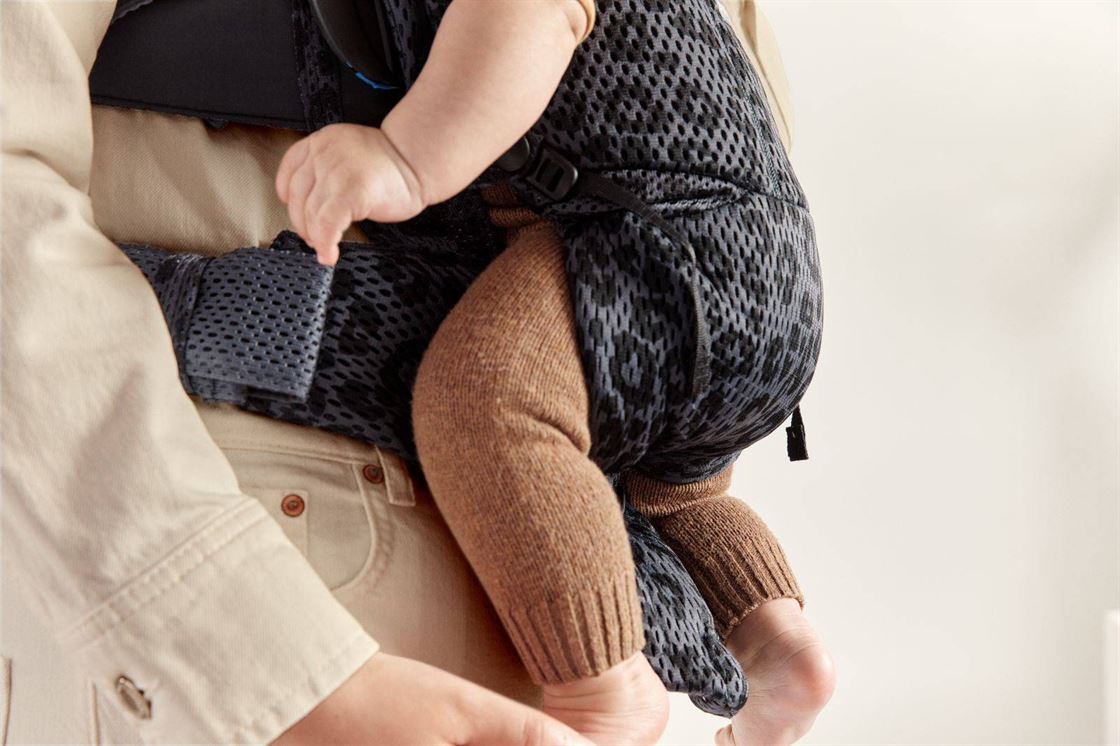 Рюкзак-кенгуру для немовлят BabyBjorn MOVE 3D Mesh Antracyt Leopard