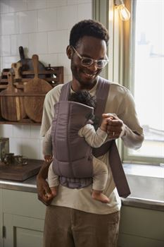 Рюкзак-кенгуру для немовлят BabyBjorn MINI Cotton Dark Purple