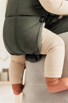 Рюкзак-кенгуру для немовлят BabyBjorn MINI Woven Dark Green