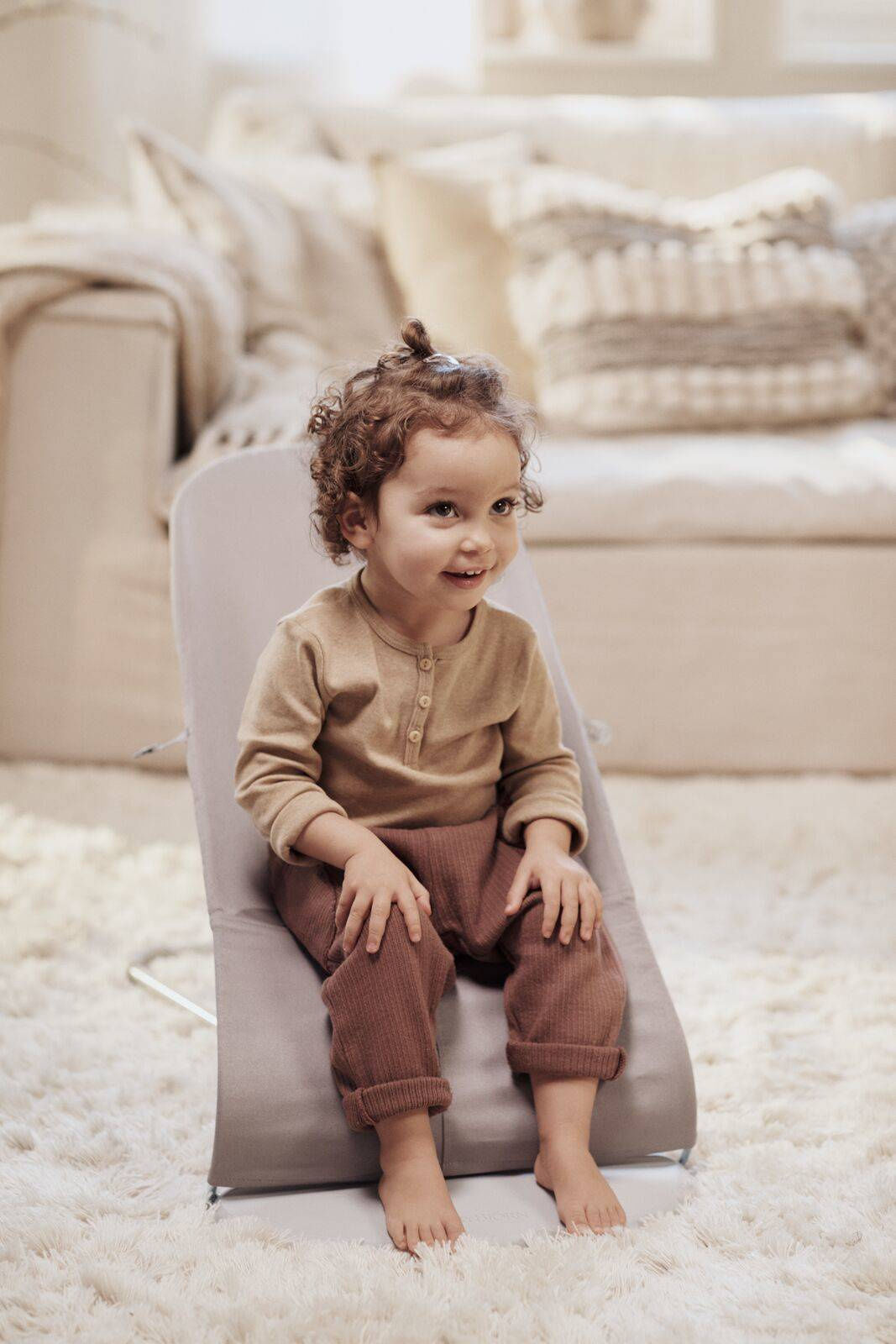 Шезлонг для немовлят BabyBjorn Bouncer BLISS Woven Petal Quilt Sand Grey