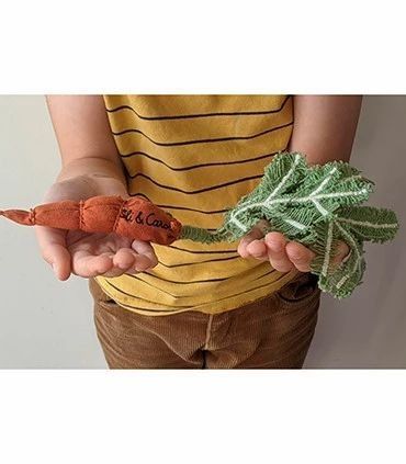Набір для творчості Морква Кеті, Oli&Carol, арт. DIY-CATHY-THE-CARROT